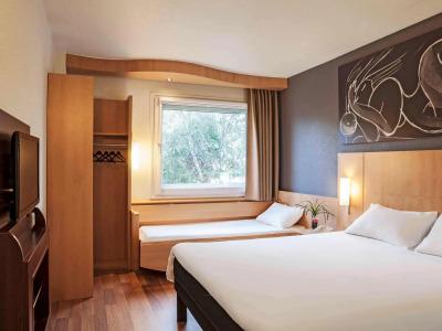 Ibis Barcelona Cornella - 9