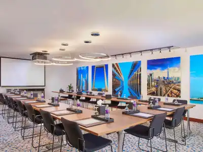 Mercure Dubai Barsha Heights Suites And Apartments - 9