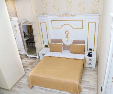 White Boutique Nizami - 11