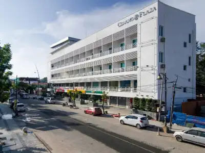 Cenang Plaza Beach - 0