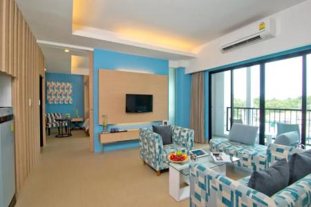 J Residence - 167