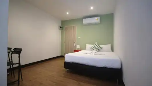 Resort V - MRT Huai Khwang - 122