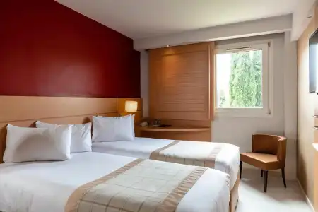 Best Western Plus Le Lavarin - 4