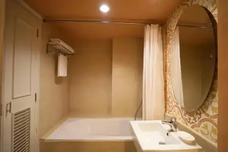 La Petite Salil Sukhumvit Thonglor 1 - 88