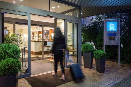 Best Western Macrander Frankfurt/Kaiserlei - 32