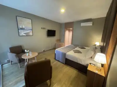Gold Crest - 30