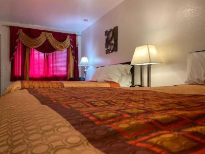 Motel West - 23