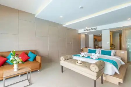 Patong Bay Hill Resort - 2