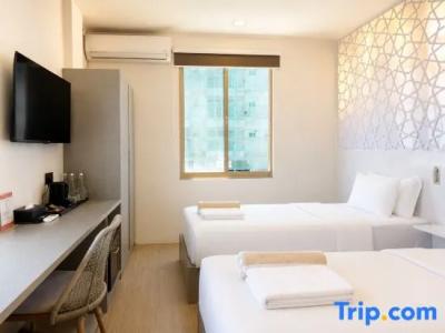 Avyanna Gulhi Beach - 54