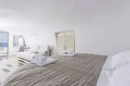 Ambition Suites - 4