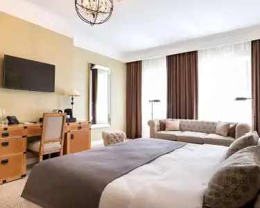 Best Western Plus Market Square Lviv - 18