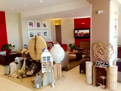 Best Western Plus La Rade - 2