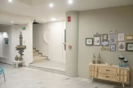 Aqua Beachfront Elegant - 12