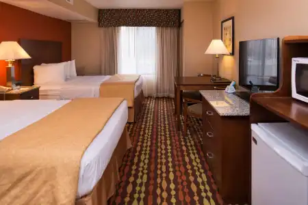 Best Western Ambassador Inn & Suites - 3