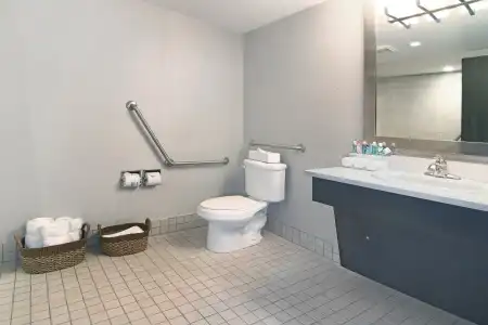 Holiday Inn Express & Suites Calgary by IHG - 38