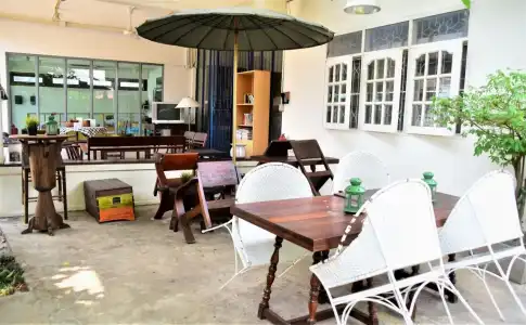 Baan Rare Guesthouse - 12