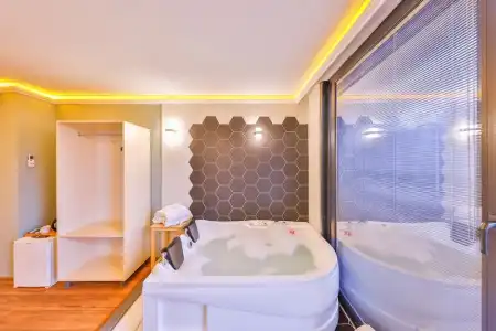 Agva Pieria Luxury +16 - 62