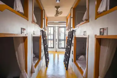 The Port Hostel - 8