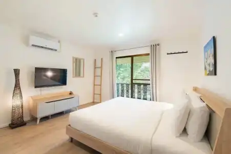 Dolphin Bay Beach Resort - 163