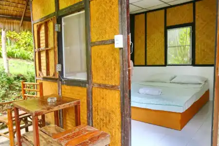 TP Hut Bungalows - 3