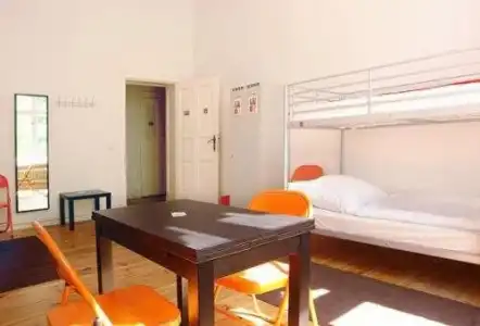 Gay Youth Hostel - 5