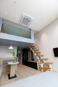 The Week & Resort - 53