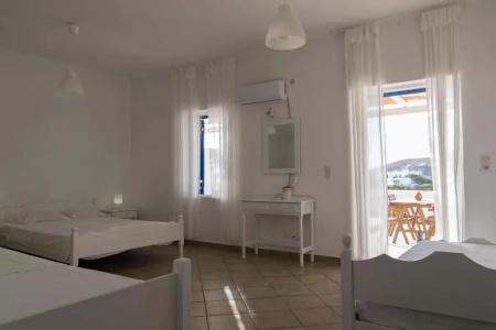 Armadoros / Ios Backpackers - 134