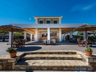 Plaka Beach Resort - 17