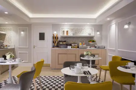 Hôtel Pastel - 16