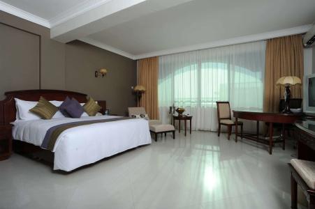 The Oyster Bay Suites - 5