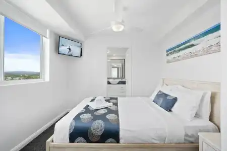 Crystal Bay on the Broadwater - 418