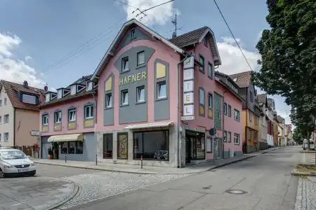 Hafner - 18