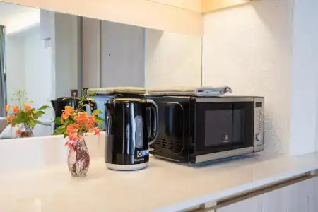 Balcony Seaside Sriracha & Serviced Apartments (SHA Extra Plus) - 173