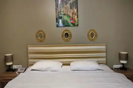 Adana City Boutique - 1