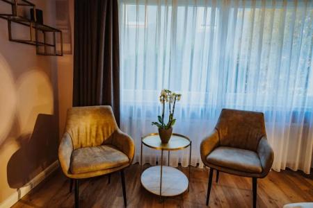 Antik-Eichenhof - 23