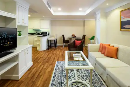 Kingston Suites - 12