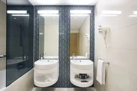 Mercure Sohar - 63