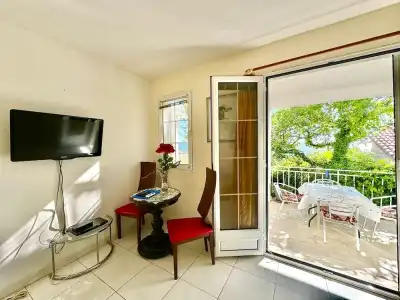 Sun Rose Apartments - 135