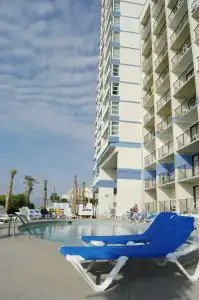 Carolinian Beach Resort by Vacasa - 9