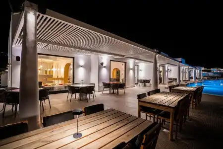 Cresanto Luxury Suites - 33