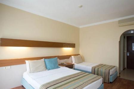 Golden Beach Resort & Spa - 19