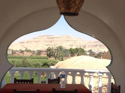 Cleopatra Luxor - 23