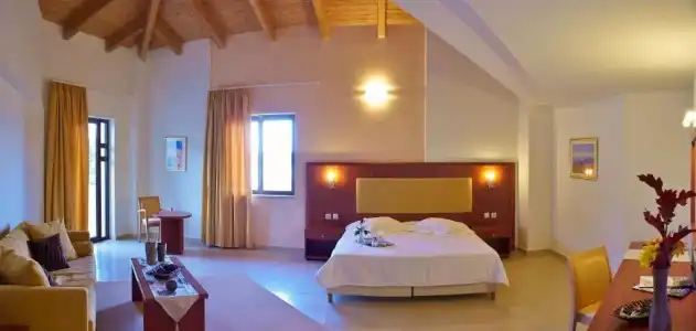 Parnis Palace Suites - 33