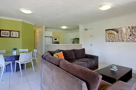 Sea Breeze on Main Beach - 24