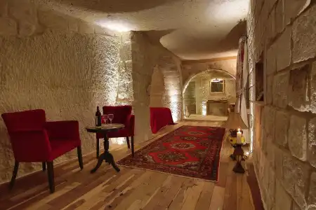 Panoramic Cave & Spa - 12