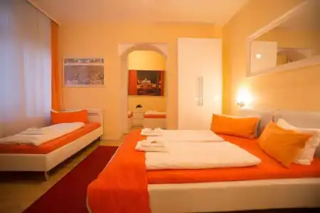City Guesthouse Pension Berlin - 11