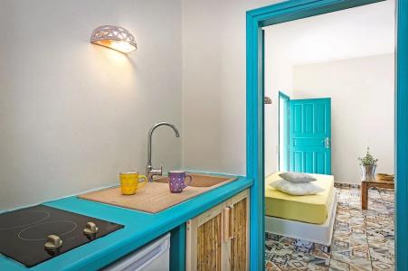Nissia Beach Apartments and Suites - 103
