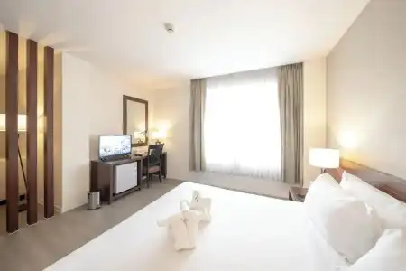 Golden Crown Grand - 53