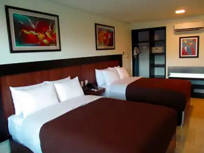 & Suites PF - 85