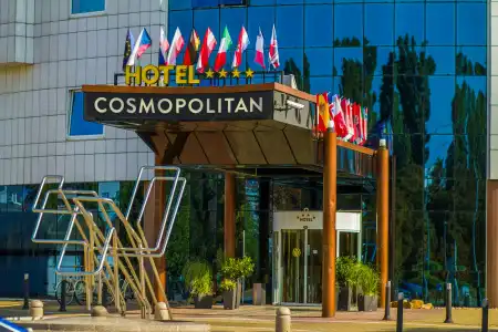 Cosmopolitan Bobycentrum - 24